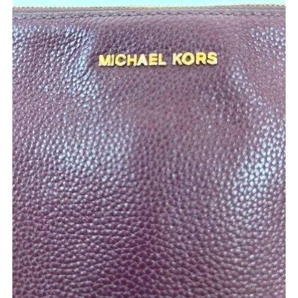 Michael Kors Leather Wristlet Wallet Clutch Burgundy Gold Tone Zipper - Picture 2 of 9